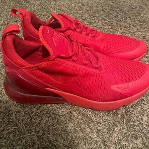 Nike AirMax 270 " University Red "